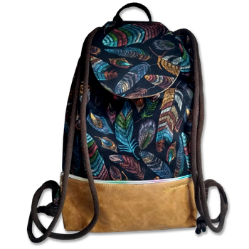 Plecak - worek z klapką welur pióra ekoskóra